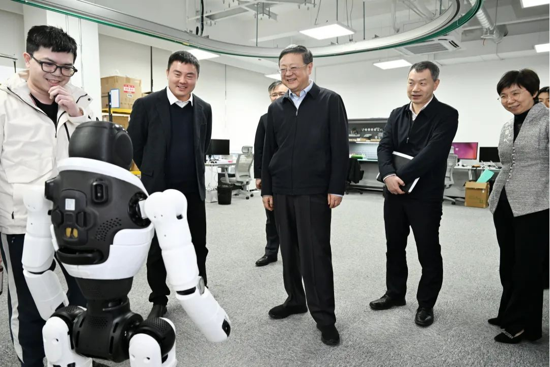 上海市委书记陈吉宁专题调研人生就是博机器人